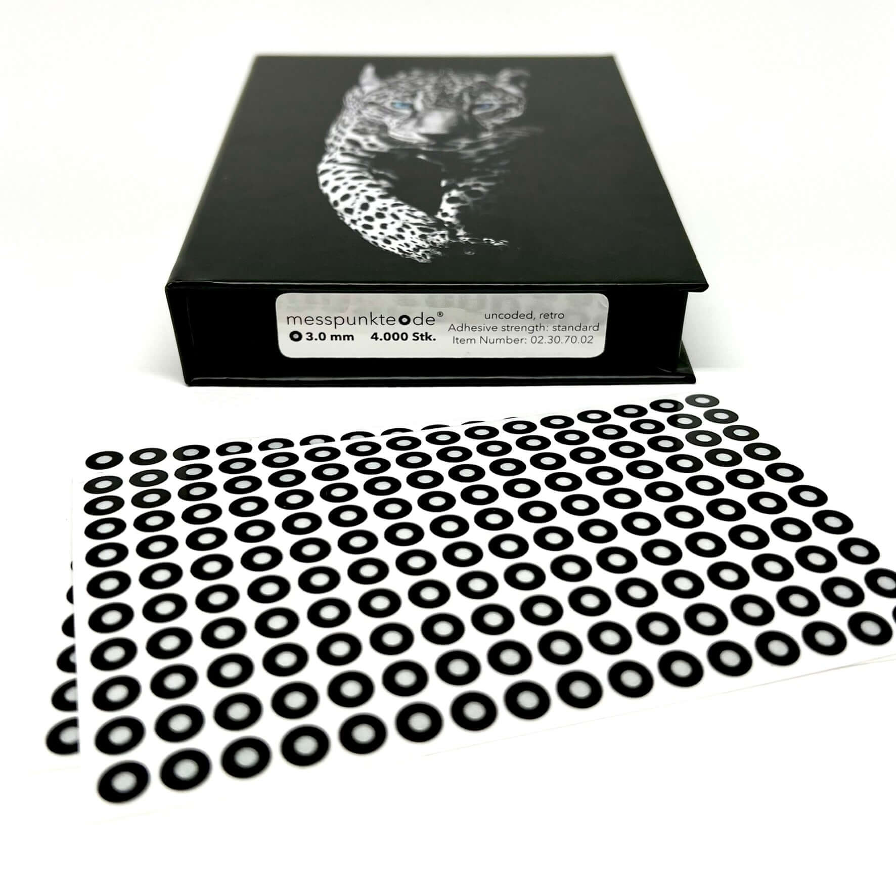 Retro-reflective 3D scanner positioning targets